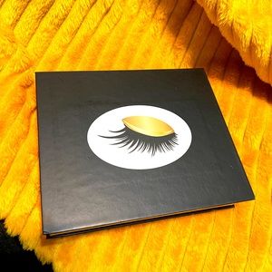 Magnetic Eyelashes Tool Kit (NEW with box)